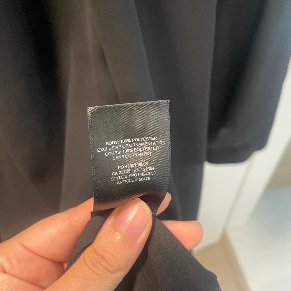 Aritzia Kahlo Robe - Picture 7 of 7
